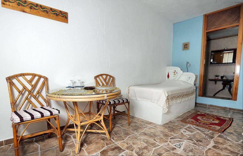 Mavi Keci Hotel Mordogan ภายนอก รูปภาพ